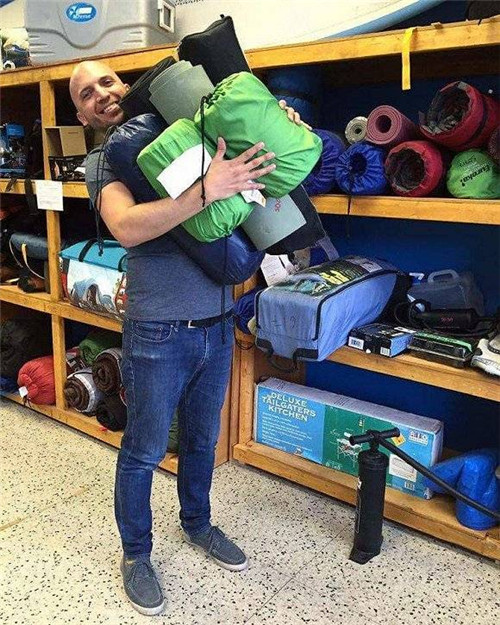 “共享庫(kù)房”聯(lián)合創(chuàng)始人勞倫斯·阿爾瓦雷斯