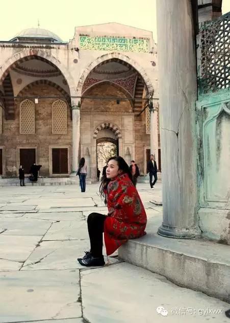 明星旅行糗事一籮筐 總有一個(gè)萌到你！