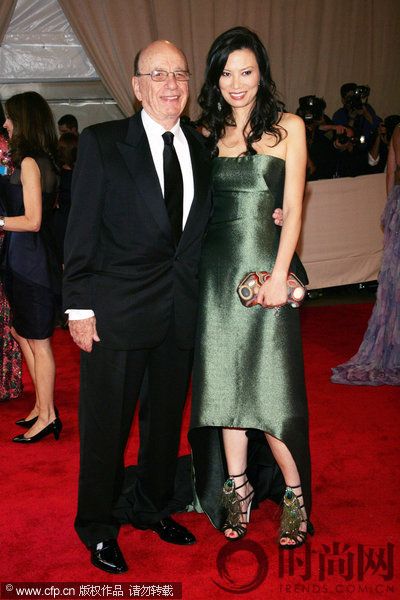 2010-05-03，“美國(guó)時(shí)裝學(xué)院盛典”紅毯