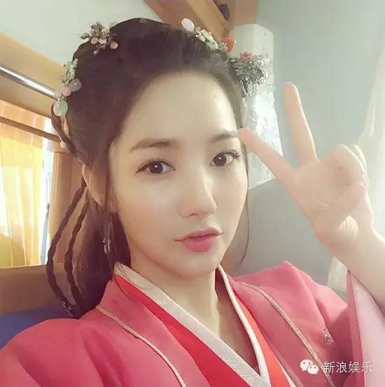 允兒招架不住古裝？韓國女星古裝LOOK一覽 誰贏了？