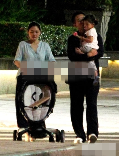 大S產(chǎn)后首現(xiàn)身臉型身材圓潤