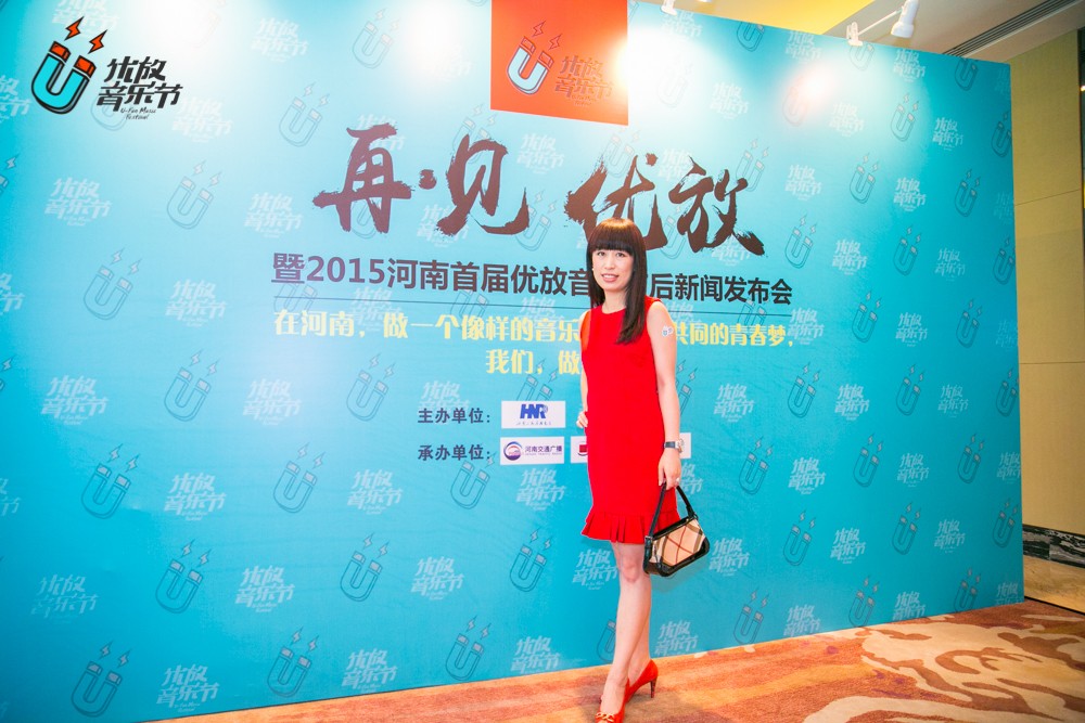 美女主播佳音！