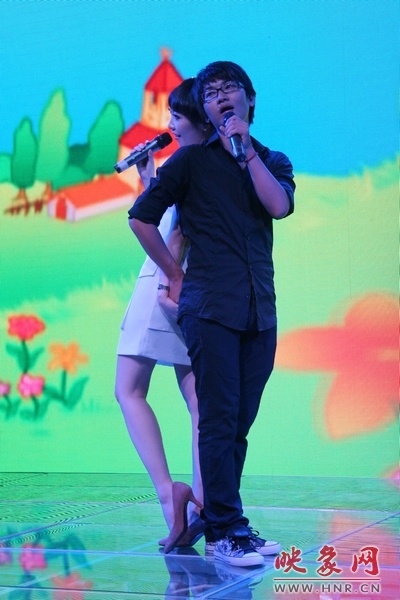 匡威與小糖男女對(duì)唱