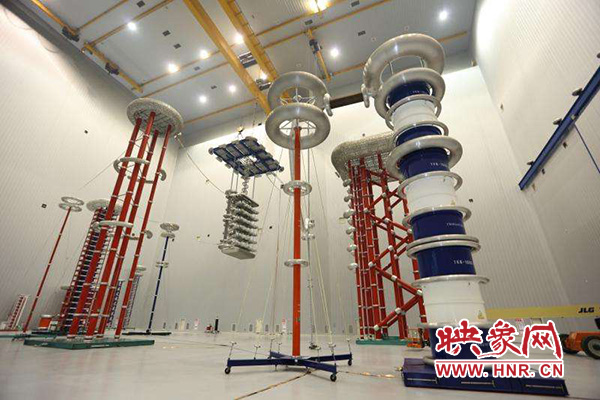 許繼集團(tuán)特高壓直流輸電工程換流閥試驗中心大廳