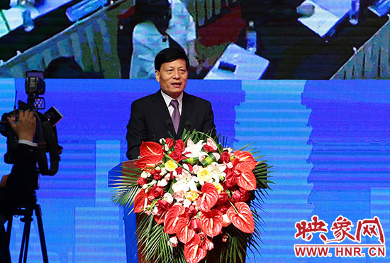 河南省委副書記、省長謝伏瞻出席開幕式并講話