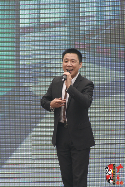 河南省著名乾旦演員、鄭州市豫劇院優(yōu)秀青年演員連德志演唱豫劇《大祭樁》選段“婆母娘且息怒站在路口”