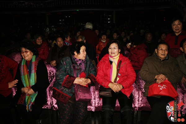 豫劇《朝陽溝》銀環(huán)媽扮演者、著名豫劇表演藝術(shù)家楊華瑞，著名豫劇表演藝術(shù)家王素君