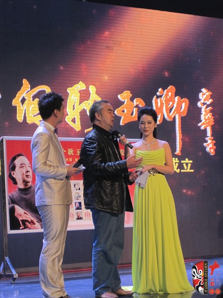 主持人采訪(fǎng)耿玉卿先生