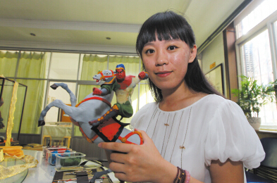 精美的造型，你能想到是鐘蕾用面做成的嗎