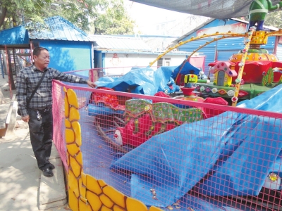 小涵的家人說，小涵就是在這里被卷進(jìn)車輪下的