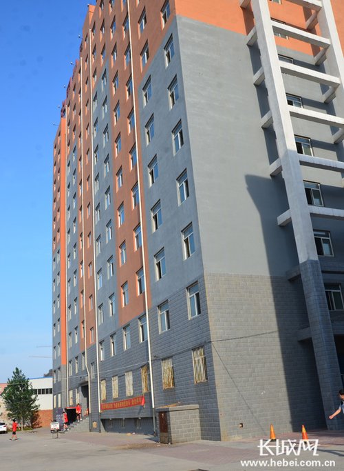 中國地質(zhì)大學長城學院大三女生凌晨墜樓身亡