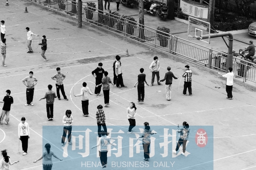 有學校擔心，個人進校園鍛煉，安全隱患大