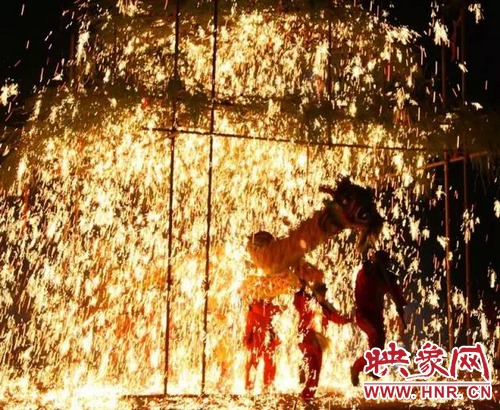 確山鐵花將登上萬(wàn)眾矚目的春晚舞臺(tái)！