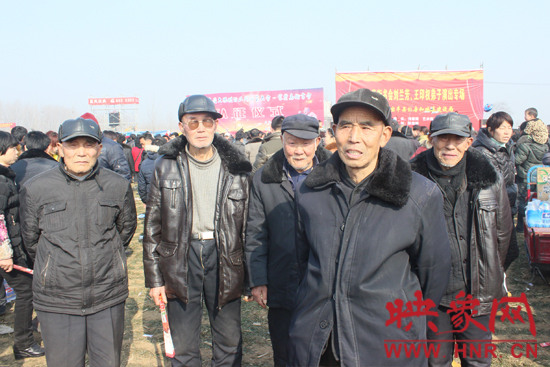 寶豐馬街書會(huì)獲世界紀(jì)錄認(rèn)證  民間藝人相聚“斗藝”