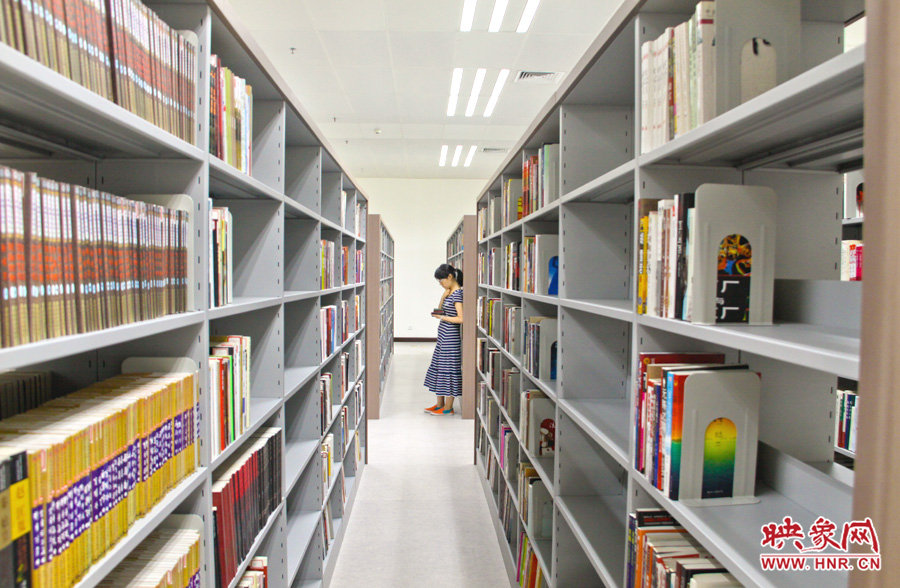 或站或坐，這里是獲取知識的好地方