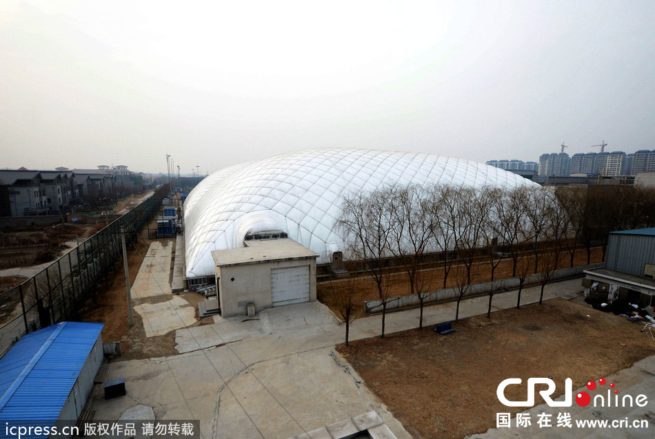 北京一國(guó)際學(xué)校耗資5百萬(wàn)美元建“防霾帳篷”