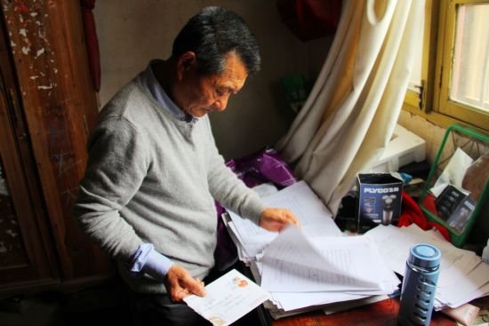 這些信成了張家的“寶貝”，哥哥張高發(fā)表示要好好收藏。