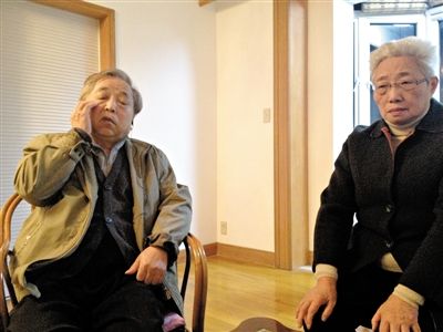 前晚，年過七旬的劉光嘉及妻子向記者講述強拆經(jīng)過。