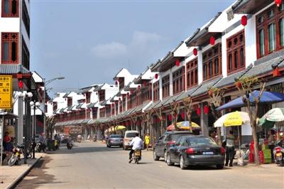 2014年3月16日，海南瓊海市，正在進行城鎮(zhèn)化改造的萬泉鎮(zhèn)新貌。圖/CFP