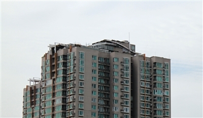 北京鬧市樓頂違建終夷平戶主笑稱(chēng)又花了300萬(wàn)