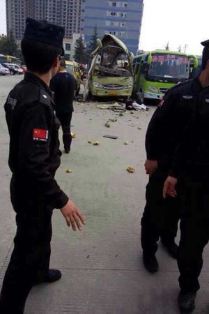 爆炸現(xiàn)場(chǎng)。圖片來自網(wǎng)絡(luò)