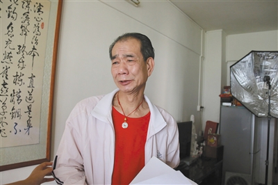 嫖娼事件后，區(qū)少坤向記者訴說委屈，他說：“這是一個(gè)圈套”。李根 攝