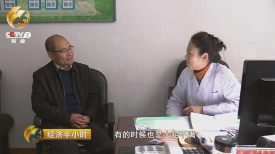 養(yǎng)老機(jī)構(gòu)負(fù)責(zé)人直接上門招聘的情況，在哈爾濱衛(wèi)生學(xué)校幾乎每周都有。