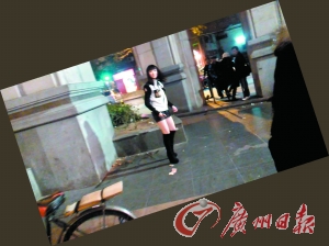 黑衣女掙脫跑掉。