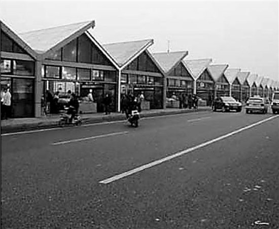 網(wǎng)友拍下的洞頭海鮮排檔照片。