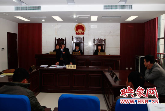 11月13日，金水區(qū)法院集中宣判了6起拖欠農(nóng)民工工資案件。