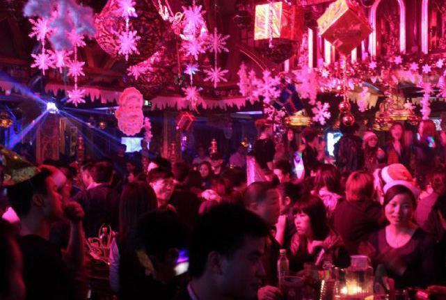 再不狂歡就老了！鄭州圣誕狂歡大攻略