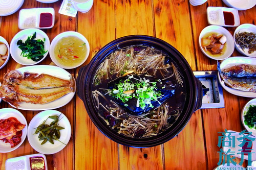 島上著名的養(yǎng)生大餐。