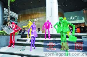 烏節(jié)路上大牌云集。