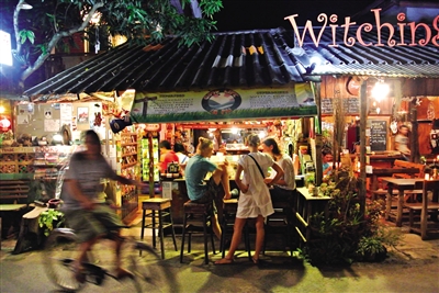 拜縣Pai的夜市。　新京報記者　王遠征　攝