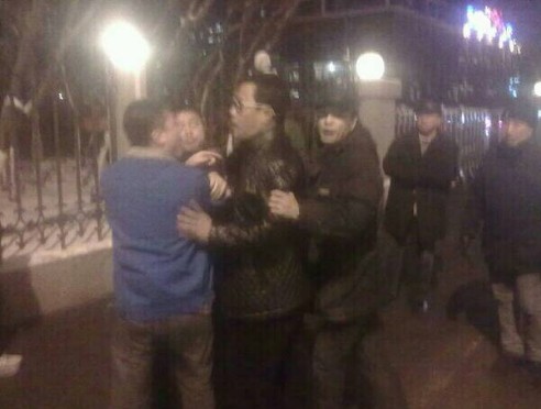 轉(zhuǎn)發(fā)到微博網(wǎng)曝趙本山徒弟駕無牌路虎追尾打人。