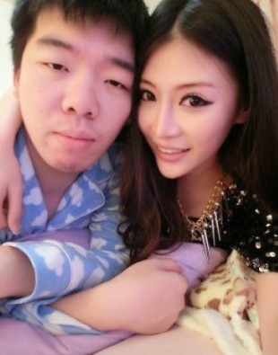 吉星鵬與祁可欣合影。