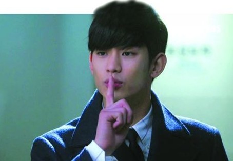 于正評價金秀賢沒什么演技，只是長得很討喜。