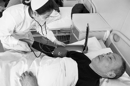 濟源市在河南率先全面推行“先診療后結(jié)算”服務(wù)模式