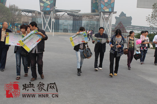 “溫馨九九重陽(yáng)節(jié) 陪著父母去游園”活動(dòng)圓滿舉行