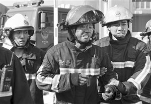  聽聞尹進(jìn)良、陳偉、尹智慧犧牲，戰(zhàn)友們悲痛不已