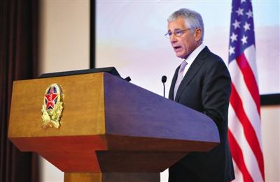 昨日下午，美國國防部長哈格爾在中國國防大學(xué)發(fā)表演講。