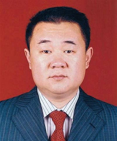 慶安縣委常委、副縣長董國生