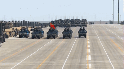 日本網(wǎng)友第一次看中國(guó)建軍節(jié)閱兵直播 啥反應(yīng)？