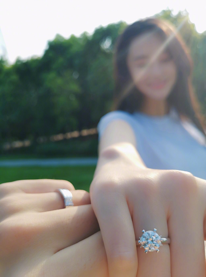 張馨予的婚紗成了淘寶爆款，知道價格后讓人大跌眼鏡！