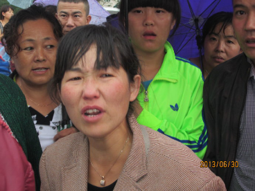 洪災中的母親 洪災中的母親