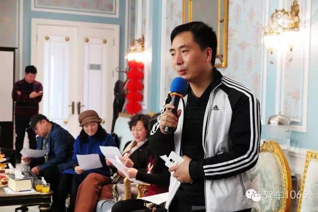 星星裝飾公司董事長、詩人 孔令偉