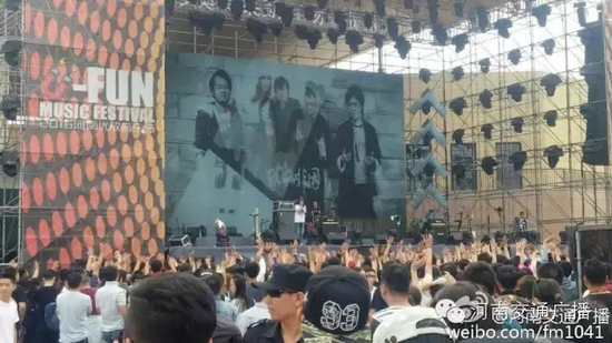 河南交通廣播主持人佳音、彎彎、朱浩都登上了優(yōu)放舞臺，優(yōu)放，交廣在這里！