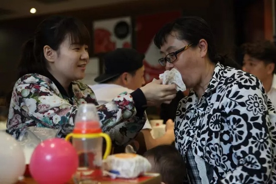 有了女兒后，我更能體會當(dāng)媽的辛苦與付出，謝謝你媽媽