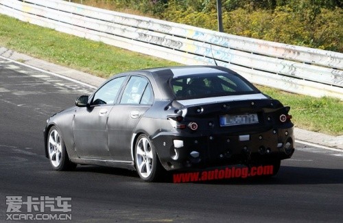 新一代奔馳C級(jí)