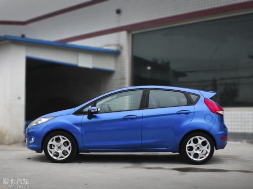 長(zhǎng)安福特2011款嘉年華 兩廂